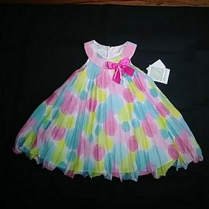 Lovely NWT Pink, Blue & Yellow pleated Dress